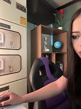 Mad beauty - checkout our excited streamers as they tease to their beloved melodies and slowly squirt for enjoyment to appease your wildest wishes.