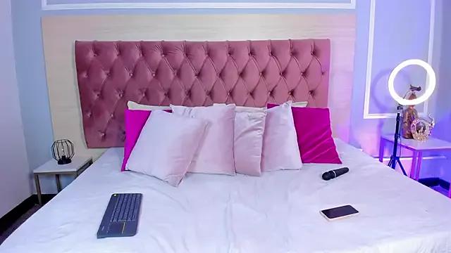 Abbysmiith2 from StripChat
