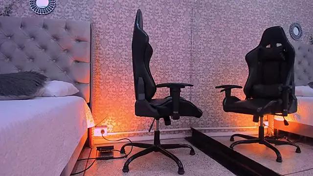 Mad beauty - checkout our excited streamers as they tease to their beloved melodies and slowly squirt for enjoyment to appease your wildest wishes.