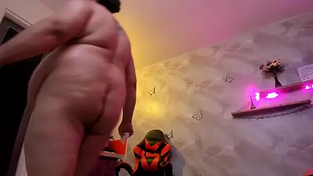 Mad beauty - checkout our excited streamers as they tease to their beloved melodies and slowly squirt for enjoyment to appease your wildest wishes.