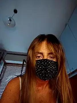 Akemi_rossi from StripChat is Freechat