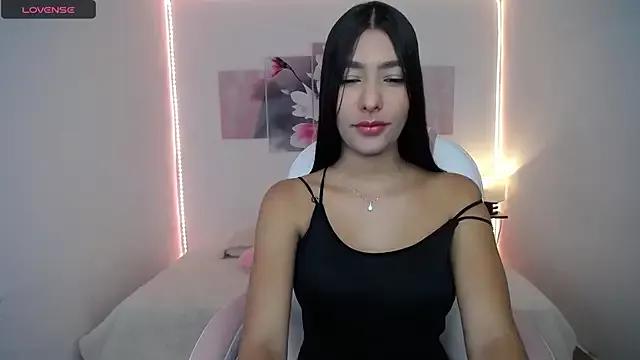 Alahia_11 from StripChat
