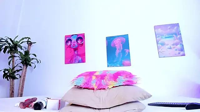 Mad beauty - checkout our excited streamers as they tease to their beloved melodies and slowly squirt for enjoyment to appease your wildest wishes.