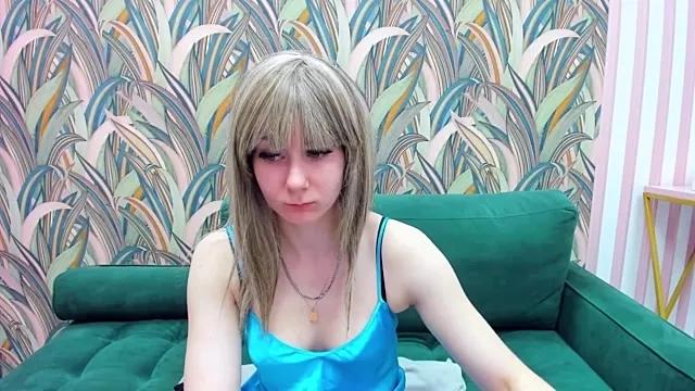 AlanaDreamy from StripChat