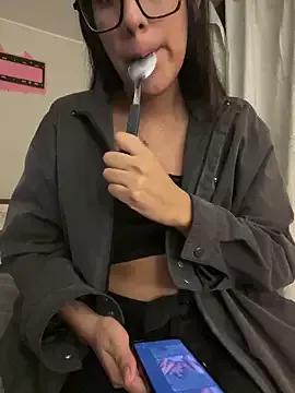 AleFantasy00001Peru from StripChat is Freechat