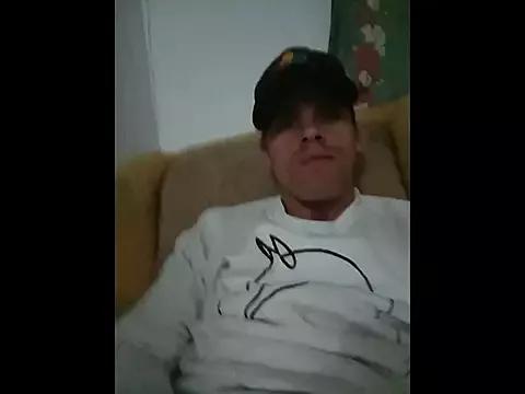 alex-golden from StripChat is Freechat