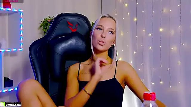 Alex_Coker from StripChat is Freechat