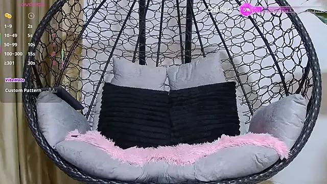 alex_noa from StripChat is Freechat