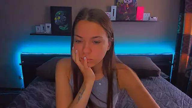 Mad beauty - checkout our excited streamers as they tease to their beloved melodies and slowly squirt for enjoyment to appease your wildest wishes.