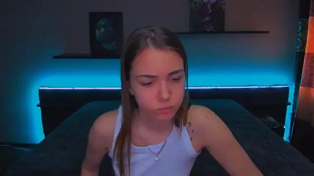 Mad beauty - checkout our excited streamers as they tease to their beloved melodies and slowly squirt for enjoyment to appease your wildest wishes.