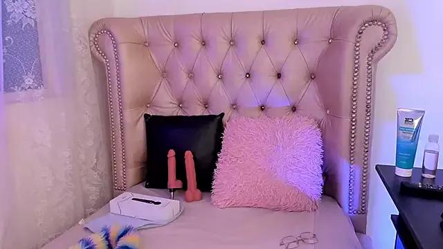 Mad beauty - checkout our excited streamers as they tease to their beloved melodies and slowly squirt for enjoyment to appease your wildest wishes.