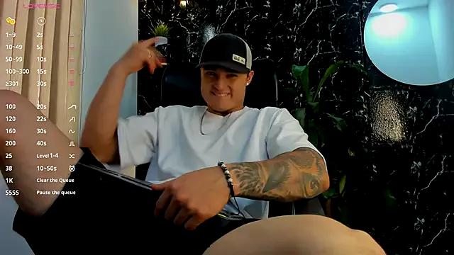 Alexander_ferre from StripChat is Freechat