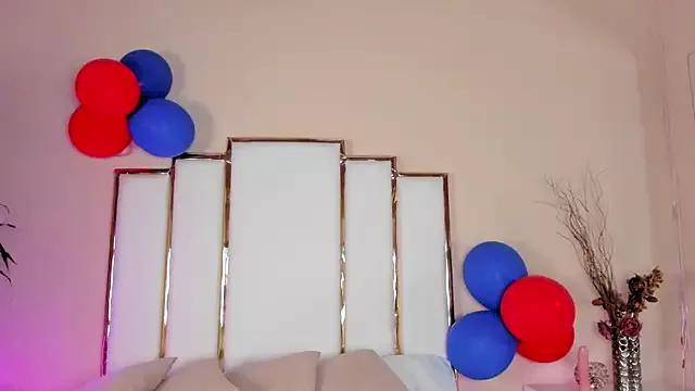 Mad beauty - checkout our excited streamers as they tease to their beloved melodies and slowly squirt for enjoyment to appease your wildest wishes.