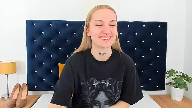 Mad beauty - checkout our excited streamers as they tease to their beloved melodies and slowly squirt for enjoyment to appease your wildest wishes.
