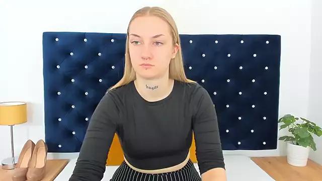 Mad beauty - checkout our excited streamers as they tease to their beloved melodies and slowly squirt for enjoyment to appease your wildest wishes.