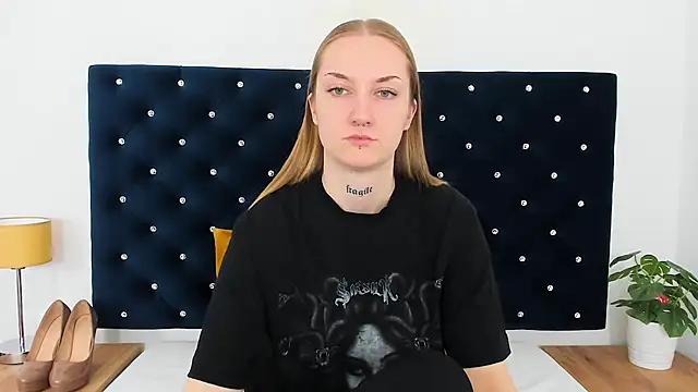 Mad beauty - checkout our excited streamers as they tease to their beloved melodies and slowly squirt for enjoyment to appease your wildest wishes.
