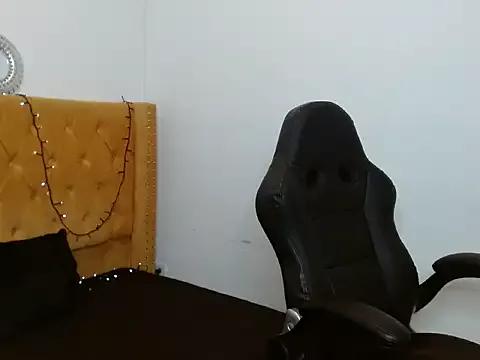 AlexiaJames_ from StripChat is Freechat