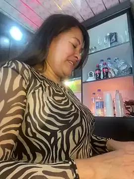 AlexxiaaMat from StripChat is Freechat