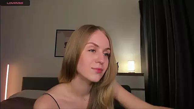 Alice_Dias from StripChat is Freechat