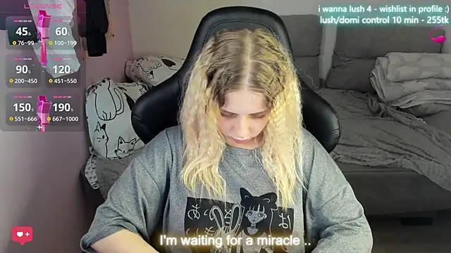 Mad beauty - checkout our excited streamers as they tease to their beloved melodies and slowly squirt for enjoyment to appease your wildest wishes.