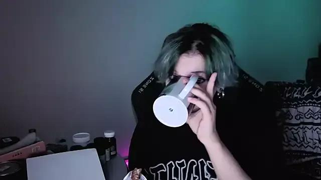 Mad beauty - checkout our excited streamers as they tease to their beloved melodies and slowly squirt for enjoyment to appease your wildest wishes.