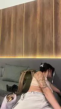 Mad beauty - checkout our excited streamers as they tease to their beloved melodies and slowly squirt for enjoyment to appease your wildest wishes.