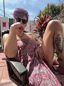 Mad beauty - checkout our excited streamers as they tease to their beloved melodies and slowly squirt for enjoyment to appease your wildest wishes.