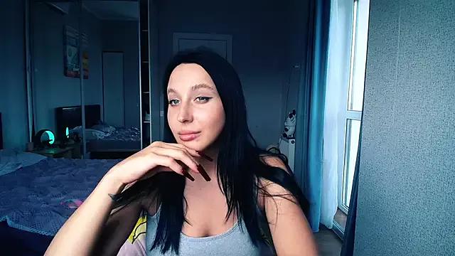 AliceTurnOn from StripChat is Freechat