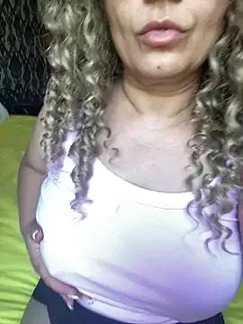 Alicia_natur from StripChat is Freechat