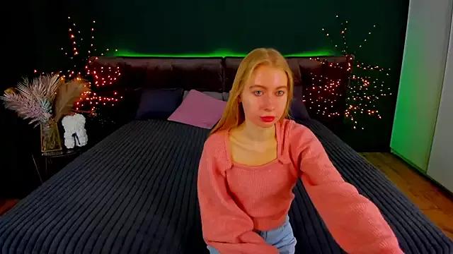 Mad beauty - checkout our excited streamers as they tease to their beloved melodies and slowly squirt for enjoyment to appease your wildest wishes.