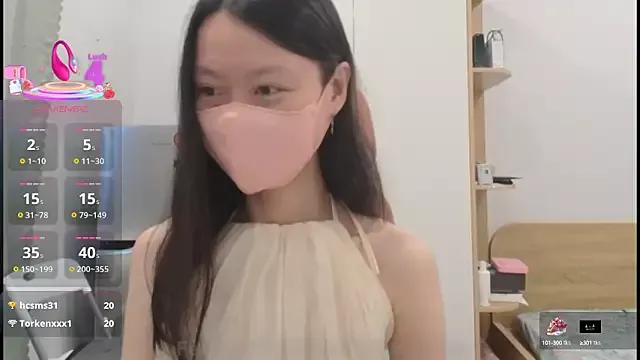 AlinaBaby_T from StripChat is Freechat