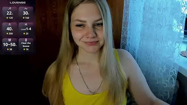 AlinaMors from StripChat is Freechat