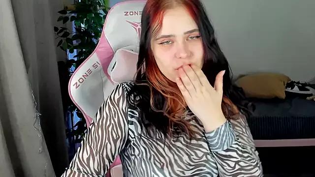 Alis_Platt from StripChat is Freechat