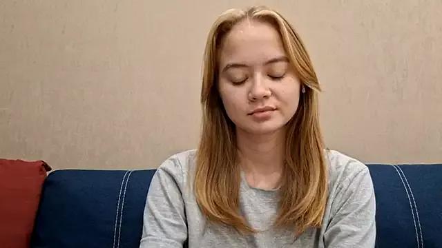 ALISALISAAS from StripChat is Freechat