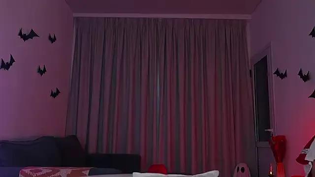 Mad beauty - checkout our excited streamers as they tease to their beloved melodies and slowly squirt for enjoyment to appease your wildest wishes.