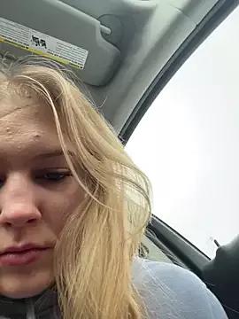 AllesandraLove from StripChat is Freechat