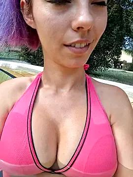 Mad beauty - checkout our excited streamers as they tease to their beloved melodies and slowly squirt for enjoyment to appease your wildest wishes.