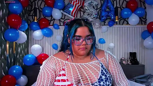 AllysaMoree from StripChat is Freechat