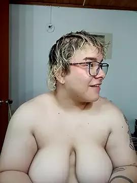 amalia_love from StripChat is Freechat