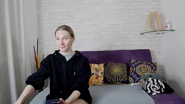 Mad beauty - checkout our excited streamers as they tease to their beloved melodies and slowly squirt for enjoyment to appease your wildest wishes.