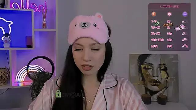 amanda-miki from StripChat is Freechat