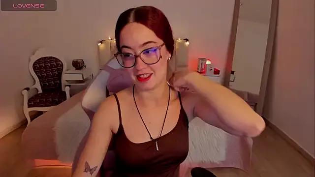 Amaraa_couper1 from StripChat is Freechat