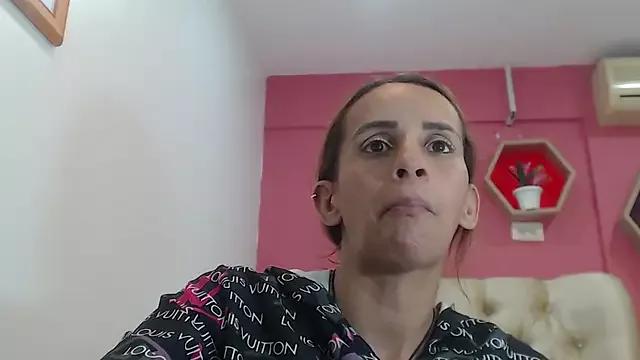 Amber_Moore from StripChat is Freechat