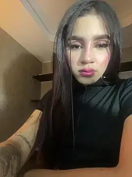 amber_riix from StripChat is Freechat