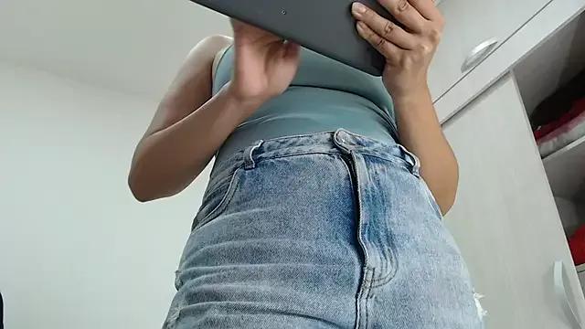 Mad beauty - checkout our excited streamers as they tease to their beloved melodies and slowly squirt for enjoyment to appease your wildest wishes.