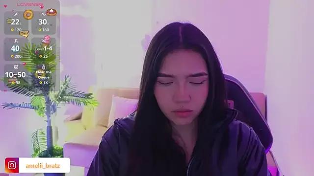 Ameliiaa_tay from StripChat is Freechat