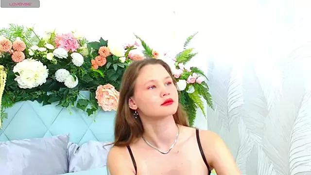 AmeliRoyse from StripChat is Freechat