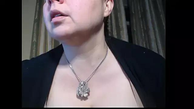 amorelara from StripChat is Freechat