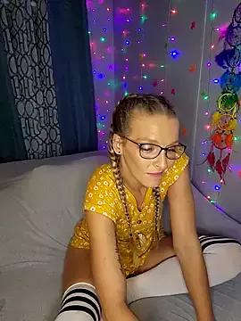 amymatthews92 from StripChat is Freechat