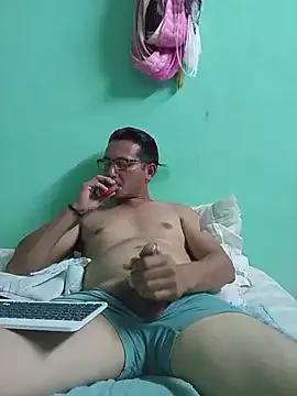 Photos of Andresguz35 from StripChat is Freechat